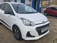 Used Hyundai i10 GO! 67 HP (49 kW) 2018 White Hatchback