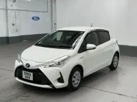 Used Toyota Yaris Hybrid 100 HP (73 kW) 2018 White Hatchback