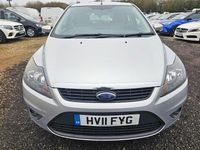Used Ford Focus Zetec 123 HP (90 kW) 2011 Silver Hatchback