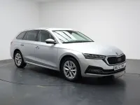 Używany Skoda Octavia SE L 204 KM (150 kW) 2022 Srebrny Kombi