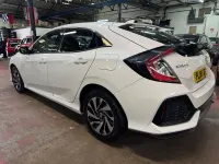 Used Honda Civic SE 126 HP (92 kW) 2018 White Hatchback