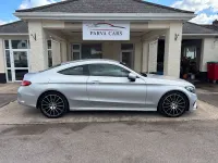 Usado Mercedes C220 AMG line 170 CV (125 kW) 2016 Plateado Coupe