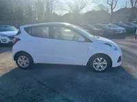 Used Hyundai i10 SE 66 HP (48 kW) 2016 White Hatchback
