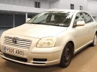 Used Toyota Avensis 129 HP (94 kW) 2005 Silver Hatchback
