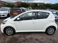Used Toyota Aygo 2013 White Hatchback