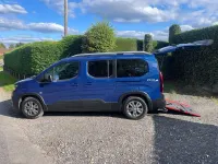Used Peugeot Rifter Allure 131 HP (96 kW) 2022 Blue MPV