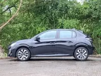 Used Peugeot 208 Style 101 HP (74 kW) 2025 Black Hatchback