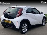 Used Toyota Aygo X PURE 72 HP (52 kW) 2024 White SUV