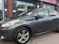 Gebraucht Peugeot 208 Allure 115 PS (84 kW) 2014 Grau Kleinwagen