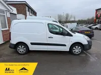 Used Citroën Berlingo 100 HP (73 kW) 2016 White MPV
