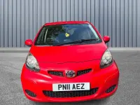 Used Toyota Aygo 68 HP (50 kW) 2011 Red Hatchback