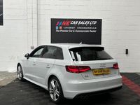 Used Audi A3 Sportback S-Line 150 HP (110 kW) 2014 White Hatchback