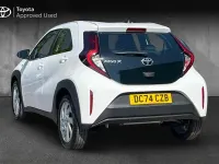 Used Toyota Aygo X PURE 72 HP (52 kW) 2024 White SUV