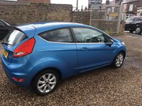 Gebraucht Ford Fiesta Zetec 2011 Blau Kleinwagen