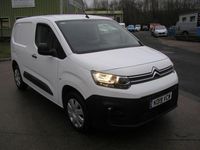 Used Citroën Berlingo 100 HP (73 kW) 2019 White MPV