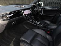 Used Porsche Macan S 375 HP (275 kW) 2021 White SUV