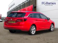 Used Vauxhall Astra SRi 143 HP (105 kW) 2020 Red Estate