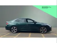 Used Skoda Octavia vRS 265 HP (194 kW) 2025 Green Hatchback