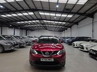 Used Nissan Qashqai S 110 HP (80 kW) 2016 Red SUV