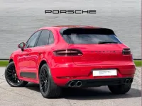 Used Porsche Macan 355 HP (261 kW) 2017 Red SUV