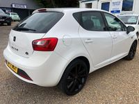 Begagnad Seat Ibiza FR 150 HK (110 kW) 2017 Vit Halvkombi