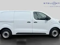 Used Vauxhall Vivaro 98 kW (134 HP) 2025 White MPV