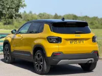 Used Jeep Avenger Summit 100 HP (73 kW) 2025 Yellow SUV