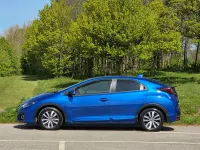 Begagnad Honda Civic SR 120 HK (88 kW) 2017 Blå Halvkombi