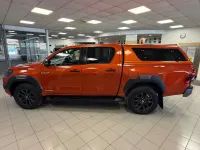 Used Toyota HiLux 204 HP (150 kW) 2022 Orange Pickup