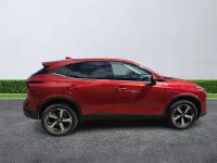 Used Nissan Qashqai N-Connecta 140 HP (102 kW) 2023 Red SUV
