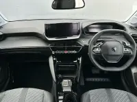 Neu Peugeot 208 Allure 100 PS (73 kW) 2026 Schwarz Kleinwagen
