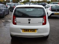 Used Skoda Citigo SE 60 HP (44 kW) 2014 White Hatchback