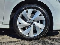 New VW Golf VIII Match 115 HP (84 kW) 2025 White Hatchback