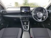 Used Toyota Yaris Hybrid 116 HP (85 kW) 2022 White Hatchback