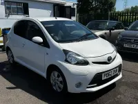 Used Toyota Aygo 68 HP (50 kW) 2012 White Hatchback