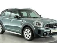 Usado Mini Cooper S Classic 178 HP (130 kW) 2022 Verde Citadino