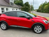 Used Renault Captur Iconic 100 HP (73 kW) 2020 Red  black SUV