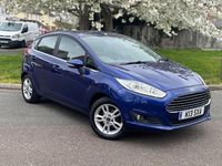 Usado Ford Fiesta Zetec 2016 Azul Citadino
