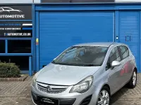 Used Vauxhall Corsa Design Edition 100 HP (73 kW) 2014 Silver Hatchback