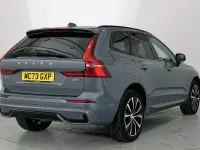 Używany Volvo XC60 Ultimate 247 KM (181 kW) 2023 Szary SUV