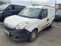 Used Vauxhall Combo 2015 White MPV