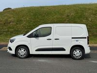 Used Vauxhall Combo Sportive 100 HP (73 kW) 2020 White MPV