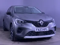 Usado Renault Captur Evolution 145 HP (106 kW) 2023 Cinzento SUV