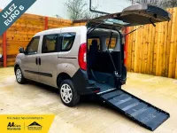 Used Fiat Doblò Active 95 HP (69 kW) 2019 White MPV