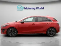 Usado Kia Ceed GT-Line 138 HP (101 kW) 2025 Vermelho Citadino