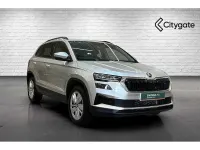 Usado Skoda Karoq SE 150 CV (110 kW) 2025 Plateado SUV