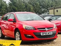 Used Vauxhall Astra Design Edition 2015 Red Estate