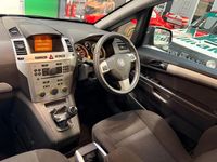 Used Vauxhall Zafira SRi 140 HP (102 kW) 2010 Silver MPV