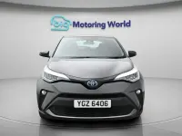 Używany Toyota C-HR 122 KM (89 kW) 2023 Szary SUV
