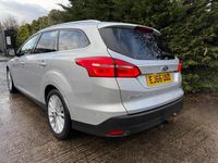 Begagnad Ford Focus Titanium X 2016 Silver Kombi